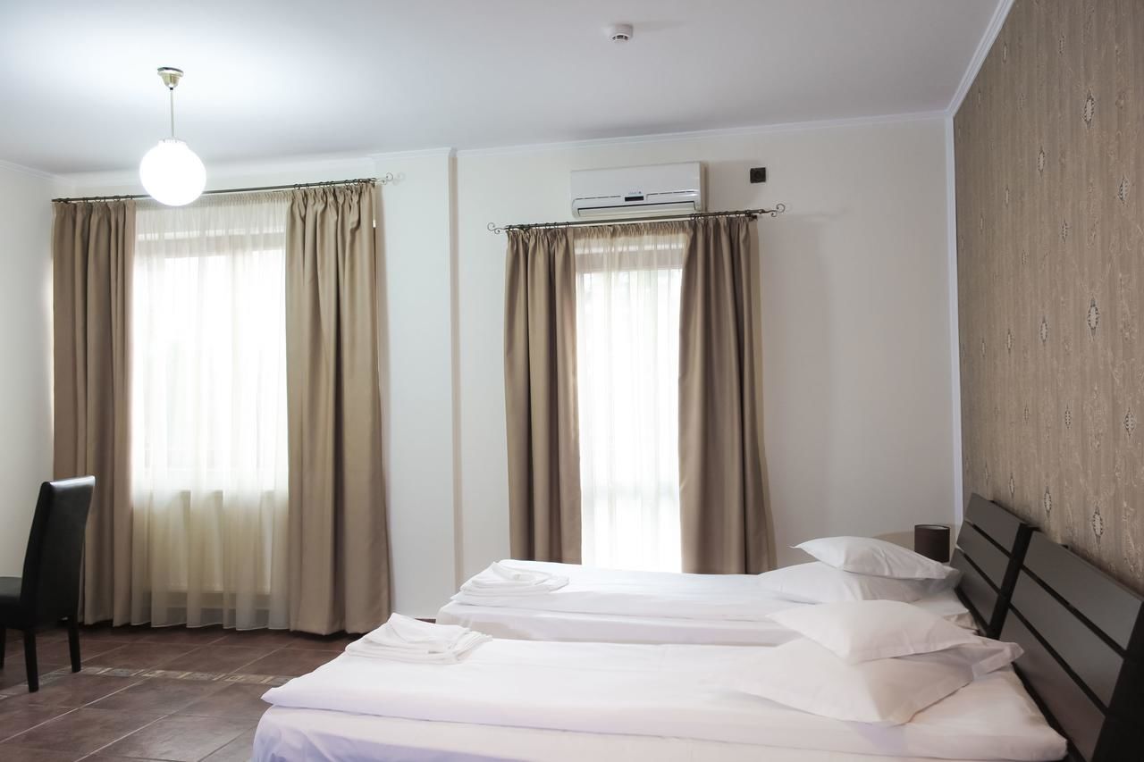 Отель Hotel Rao Клуж-Напока