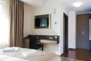 Отель Hotel Rao Клуж-Напока Стандартный двухместный номер с 2 отдельными кроватями-3